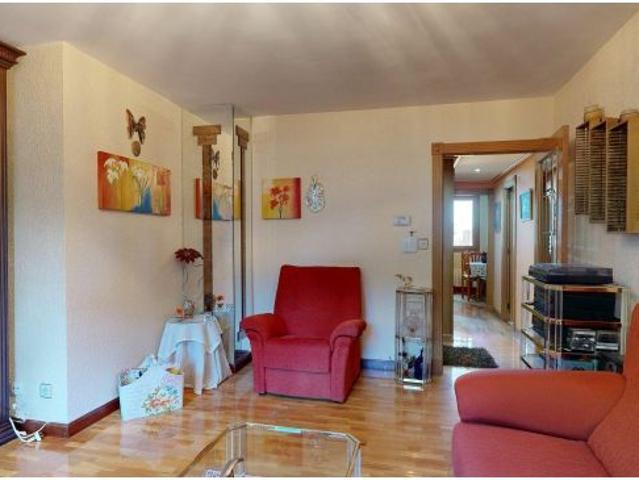 PISO en VENTA en ZARAGOZA Avenida Navarra Ref.: 00932