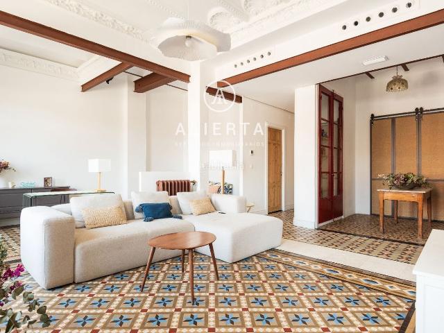 Piso en venta en Zaragoza, Alfonso. Vivienda singular Avda. Cesar Augusto. Pisos.