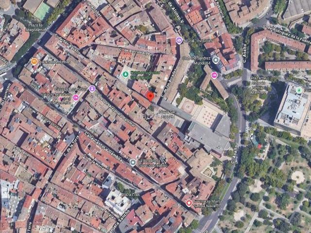 Piso en venta en Zaragoza, La Magdalena. Oportunidad. Pisos.