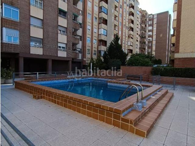 Piso en venta en Zaragoza, La Almozara. Almozara, calle Jardines de Lisboa, 4 dormitorios, 2 baños, garaje y trastero, piscina comunitaria. Pisos.