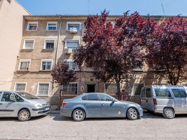Piso en venta en Zaragoza, Salvador Allende. Piso luminoso en el Picarral. Pisos.