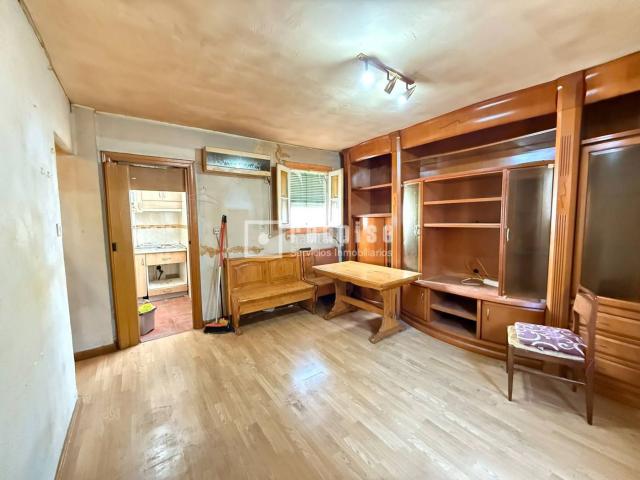 Piso en venta en Zaragoza, San José. Piso en enta en Calle Cidón. Pisos.