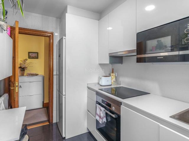 Piso en venta en Zizurkil. Piso Alto, Luminoso y Listo para Entrar a Vivir en Plaza Aurrera, Zizurkil. Pisos.