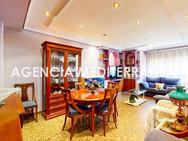 Piso en Venta en Zona Avenida al Vedat