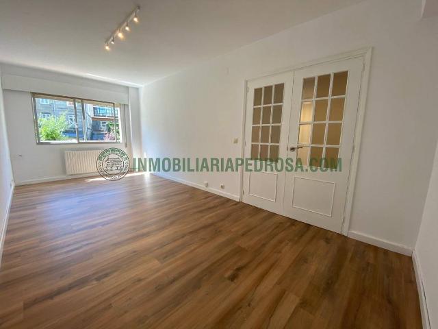 Piso en Venta en Zona de Plaza de Barcelos