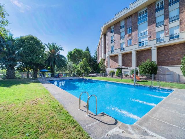 Piso en Venta en Zona Monte El Pilar