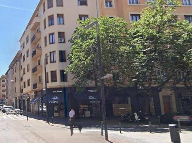 Piso en Venta en 2º Ensanche