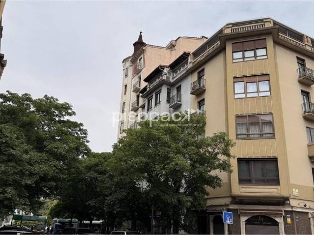 Piso en Venta en 2º Ensanche