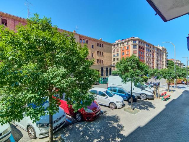 Piso en Venta en 2º Ensanche