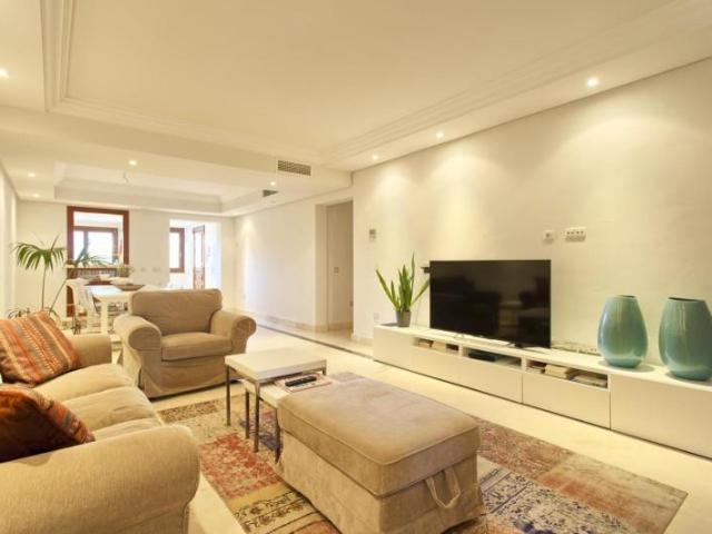 Piso en venta Estepona