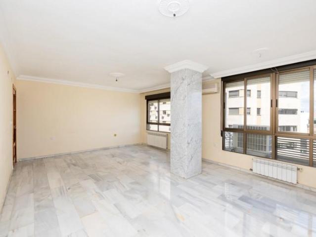 Piso en venta Granada