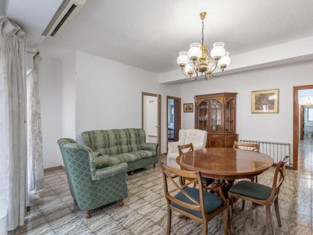 Piso en venta Granada