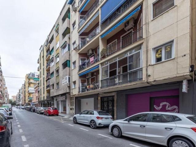 Piso en venta Granada