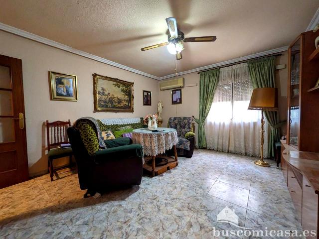 Piso en venta Linares