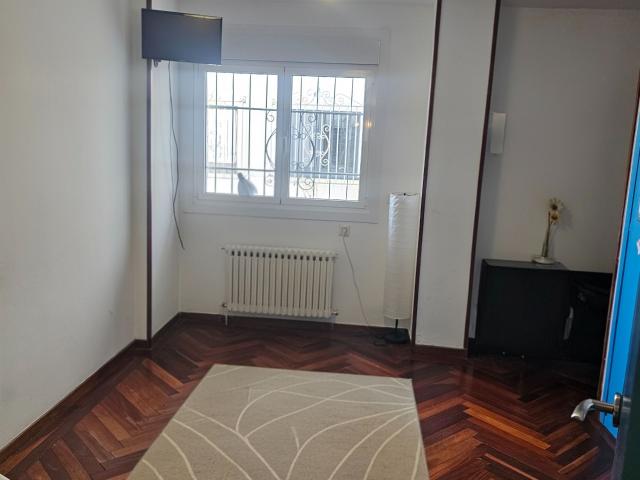 Piso en venta. SANTIAGO DE COMPOSTELA