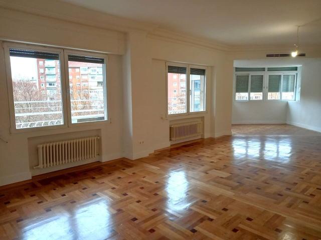 Piso en venta, Tetuán Cuatro Caminos, Madrid