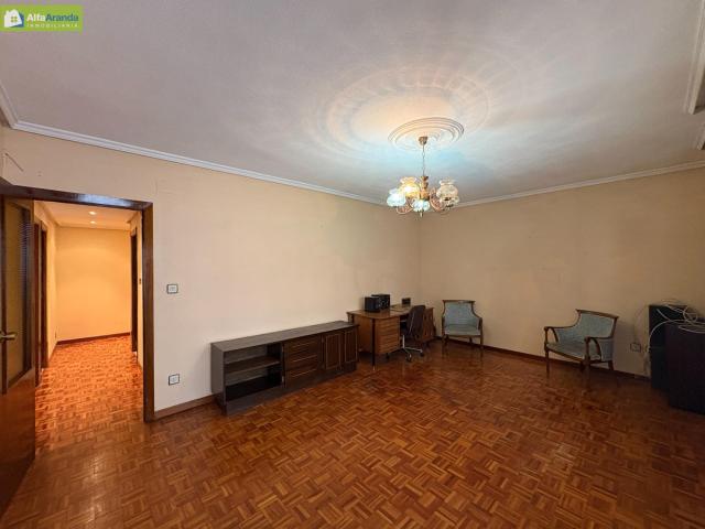 PISO EN VENTA 3 DORMITORIOS