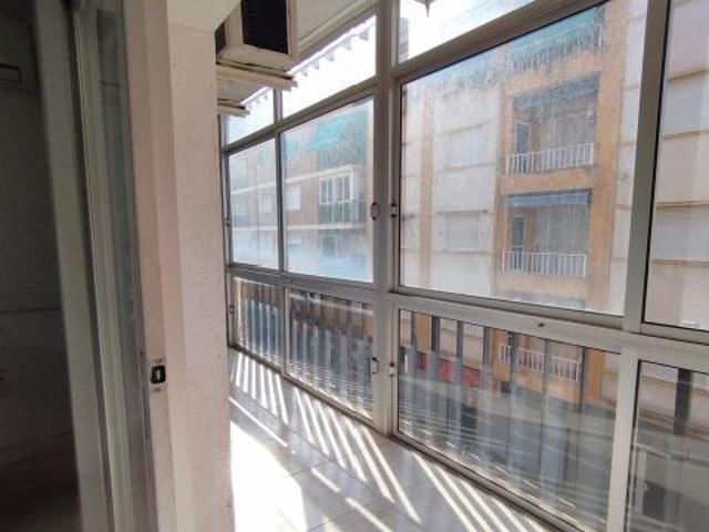 PISO EN VISTALEGRE PARA ESTUDIANTES
