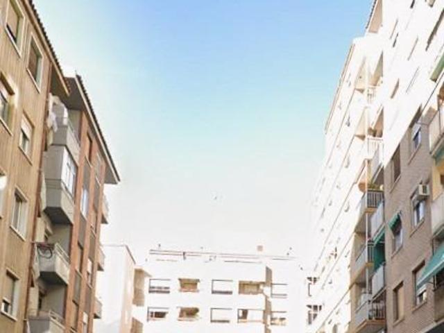 PISO EN ZARAGOZA