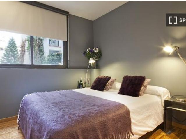 Piso entero de 4 habitaciones en barcelona