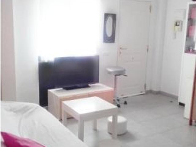 Piso entero de 2 dormitorios en madrid