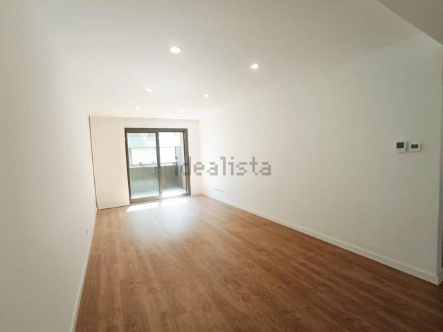Piso, Escoles, Terrassa