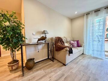 Piso en venta en Plaça Mestre Clavé - Ascensor