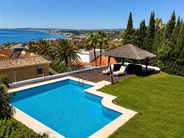 Piso, Estepona