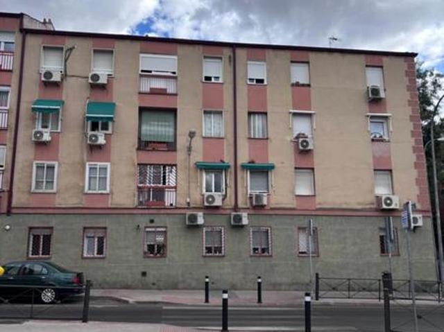 PISO ESTUDIO EN ALQUILER EN CIUDAD LINEAL QUINTANA