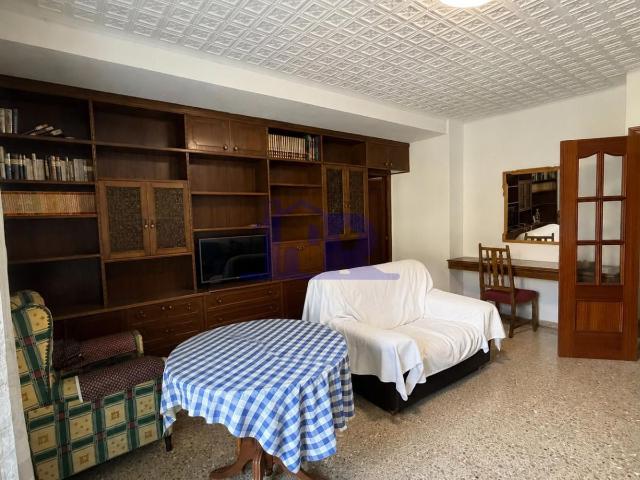 Piso estudiantes 5 habitaciones Princesa Zaida Piso en alquiler en Cuenca