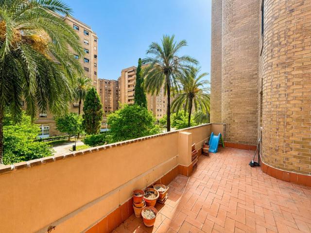 Piso familiar con terraza, trastero y parking incluido
