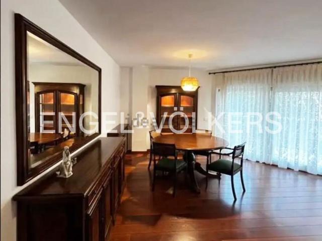 Piso, Figueres