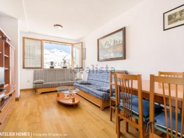 Piso en venta en Avenida de los Pirineos