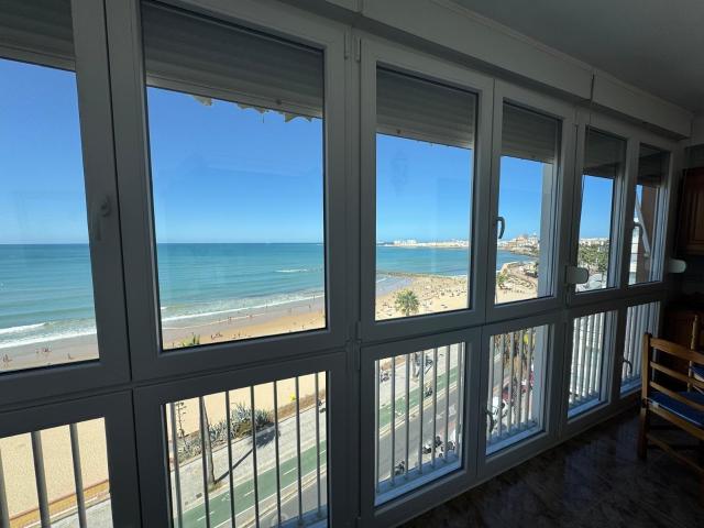 Piso frontal al mar en alquiler por temporada