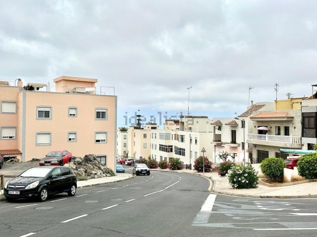 Piso, Guia de Isora