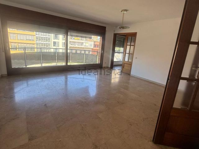 Piso, Girona