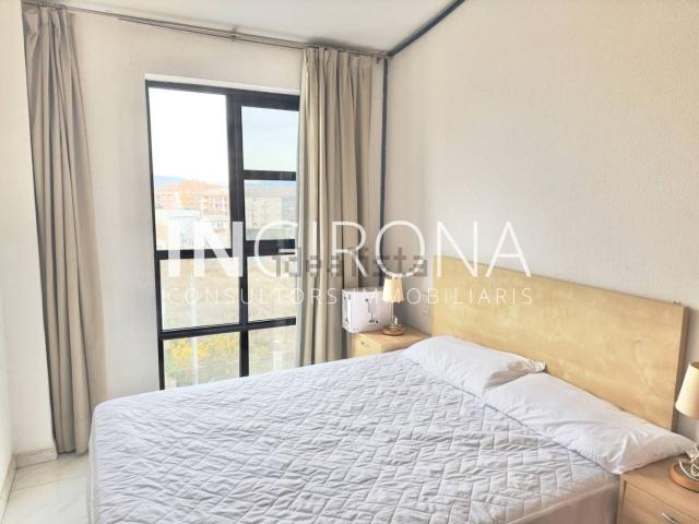 Piso, Girona