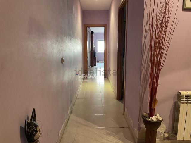 Piso, Girona
