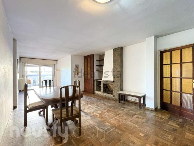 Piso, Girona
