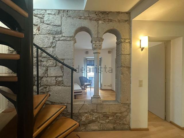 Piso, Girona
