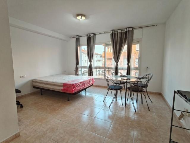 Piso, Girona