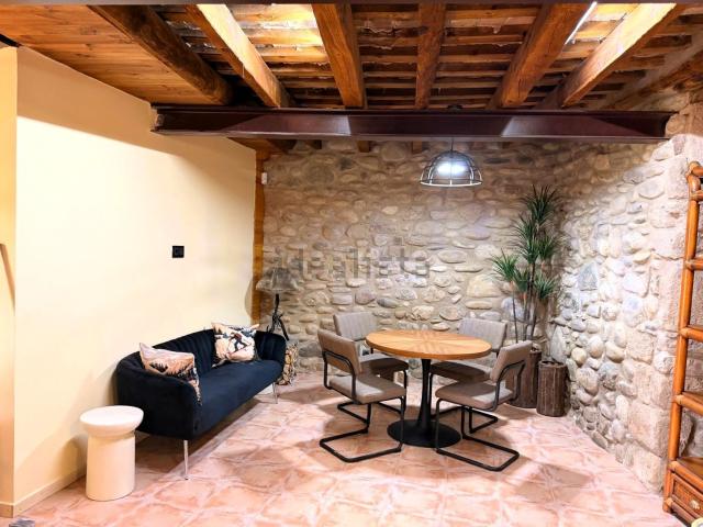 Piso, Gironella