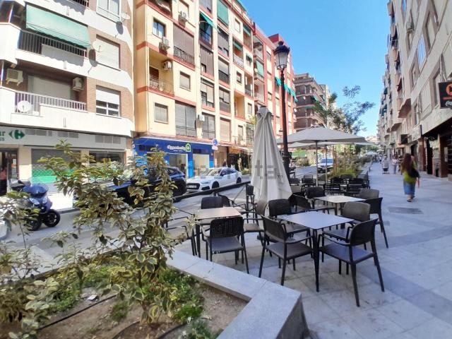 Piso, Gran Capitán, Granada