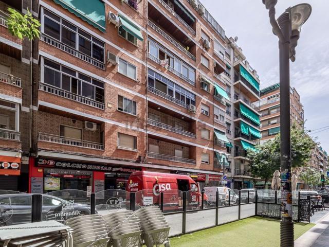 Piso, Gran Capitán, Granada