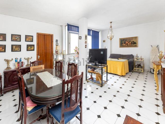 Piso, Gran Capitán, Granada
