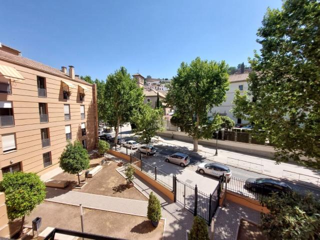 Piso, Granada
