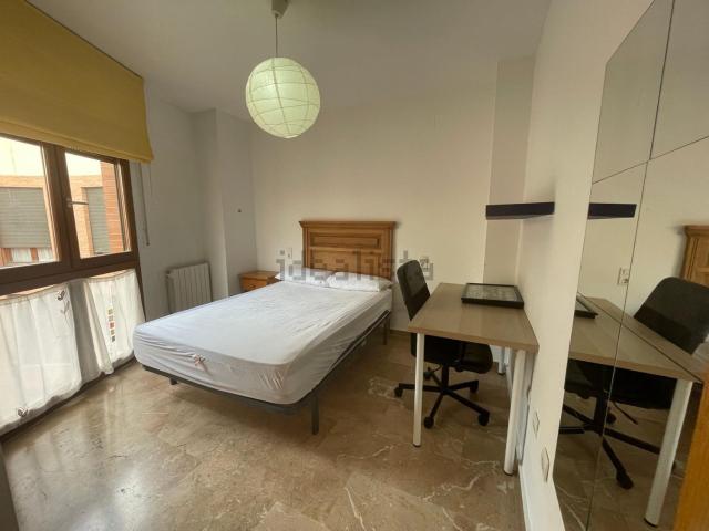 Piso, Granada