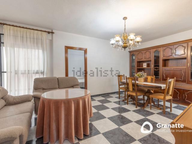 Piso, Granada