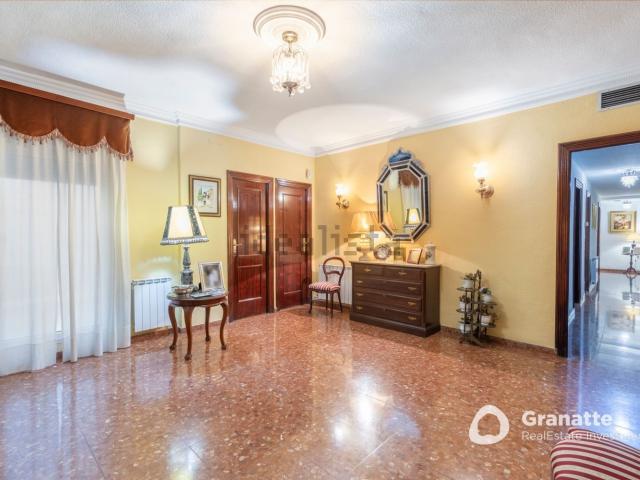 Piso, Granada