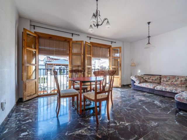 Piso, Granada